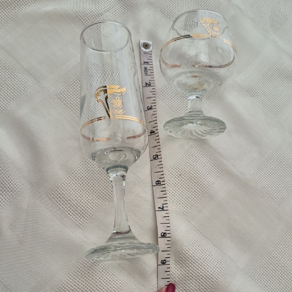 Gold Accent Glassware Set - Picture 6 of 16